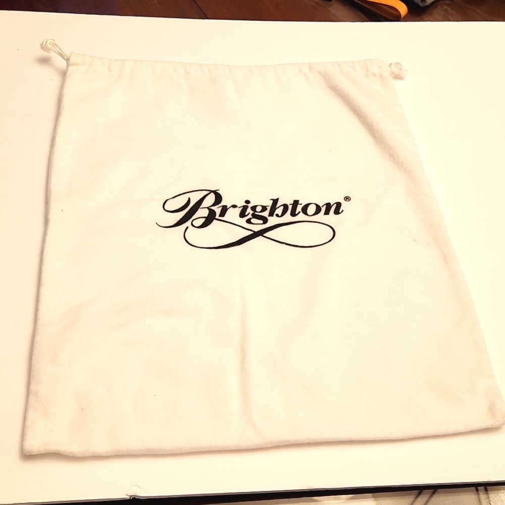 Brighton Dust Cover 15.5" x 13"